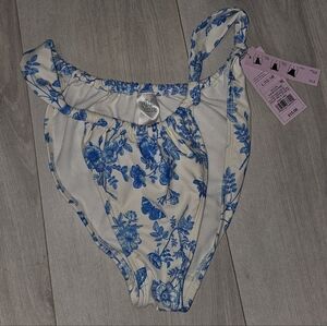 🦋💠NWT Wild Fable White Bikini Bottoms with Blue Butterfly Floral Print🦋💠